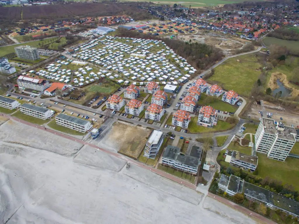 Luftaufnahme Großenbrode, Ostsee, Feriengebiet, Strand, Sand, Meer, Wasser, Sonne, Sommer
